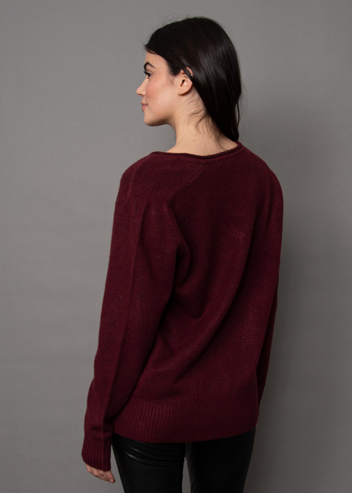 RD STYLE GHAZALA V-NECK SWEATER - MAROON