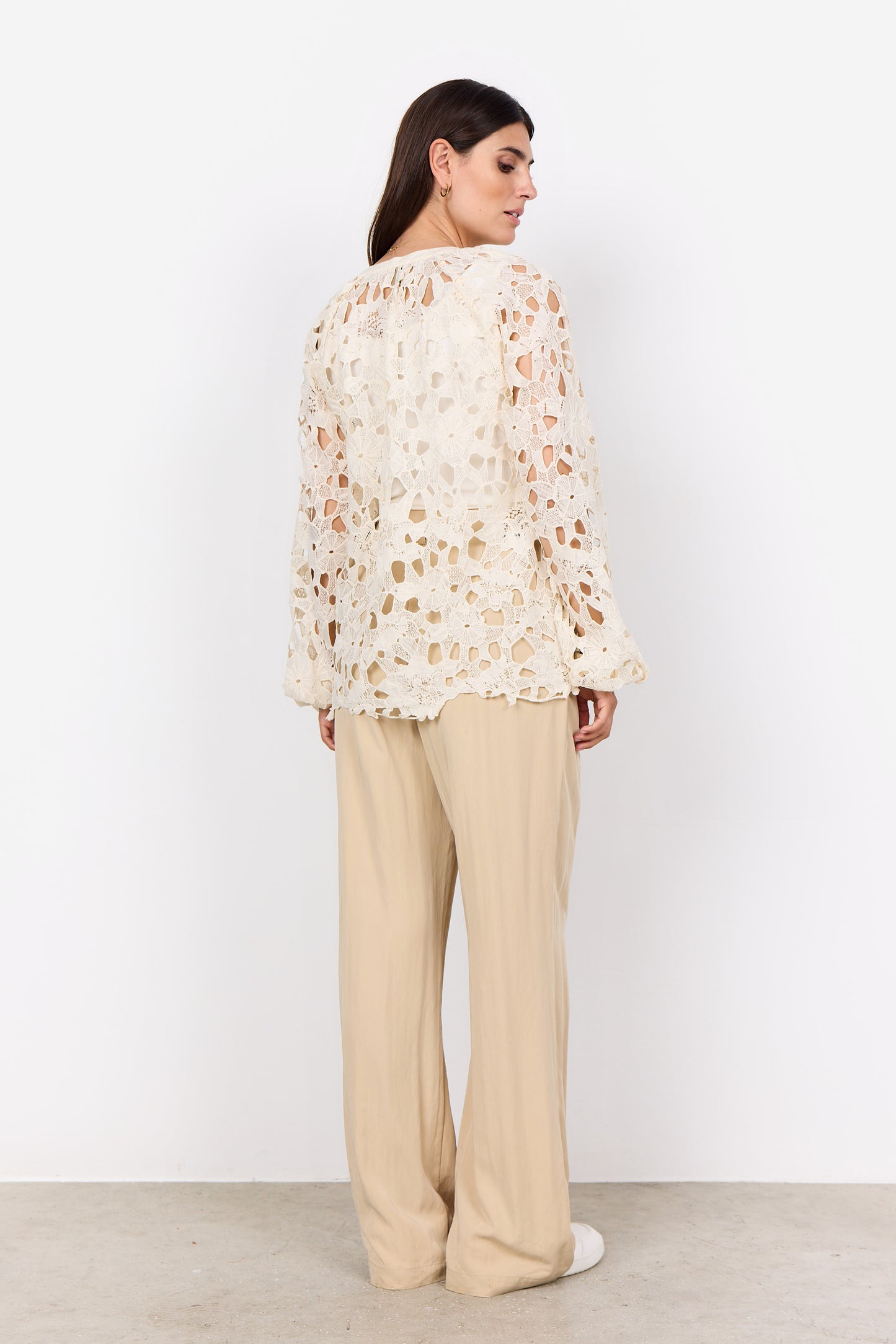 SOYACONCEPT PAJA CUT OUT BLOUSE - CREAM