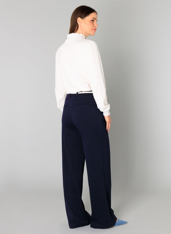 YEST ONARIDA ESSENTIAL TOP - OFF WHITE