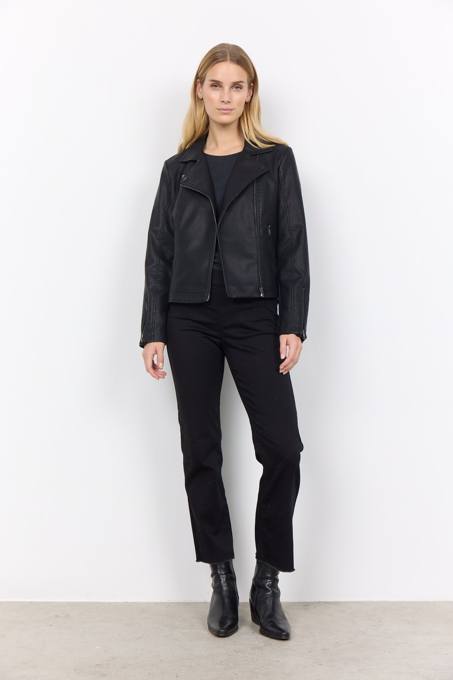 SOYACONCEPT GUNILLA FAUX LEATHER MOTO JACKET - BLACK - Vi-Leen's Fashions