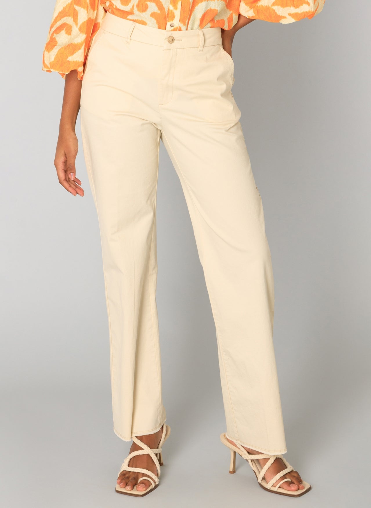 YEST SABRINE STRAIGHT LEG PANT - SAND