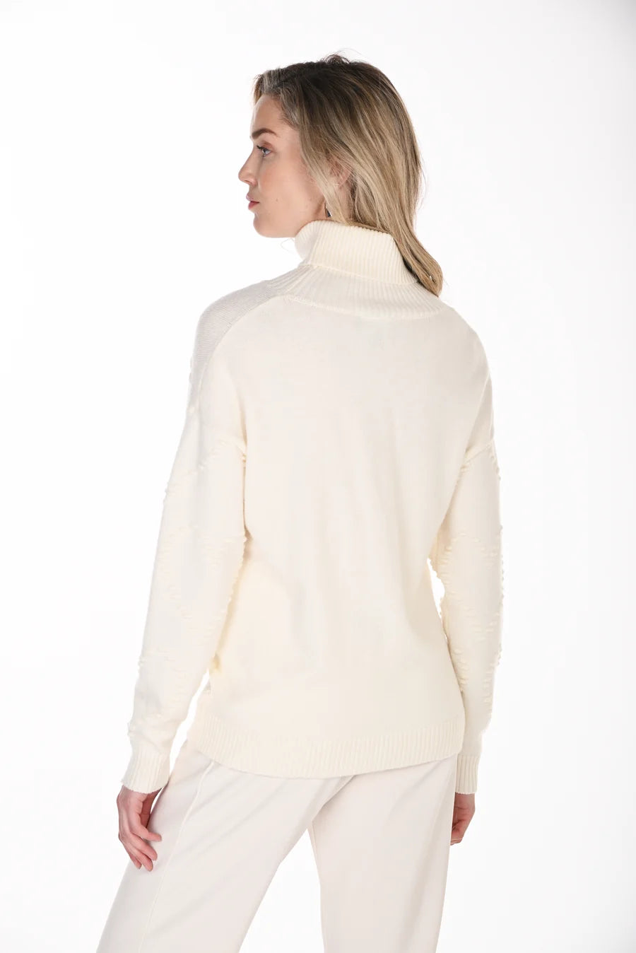 FRANK LYMAN TURTLENECK HEART SWEATER - OFF WHITE