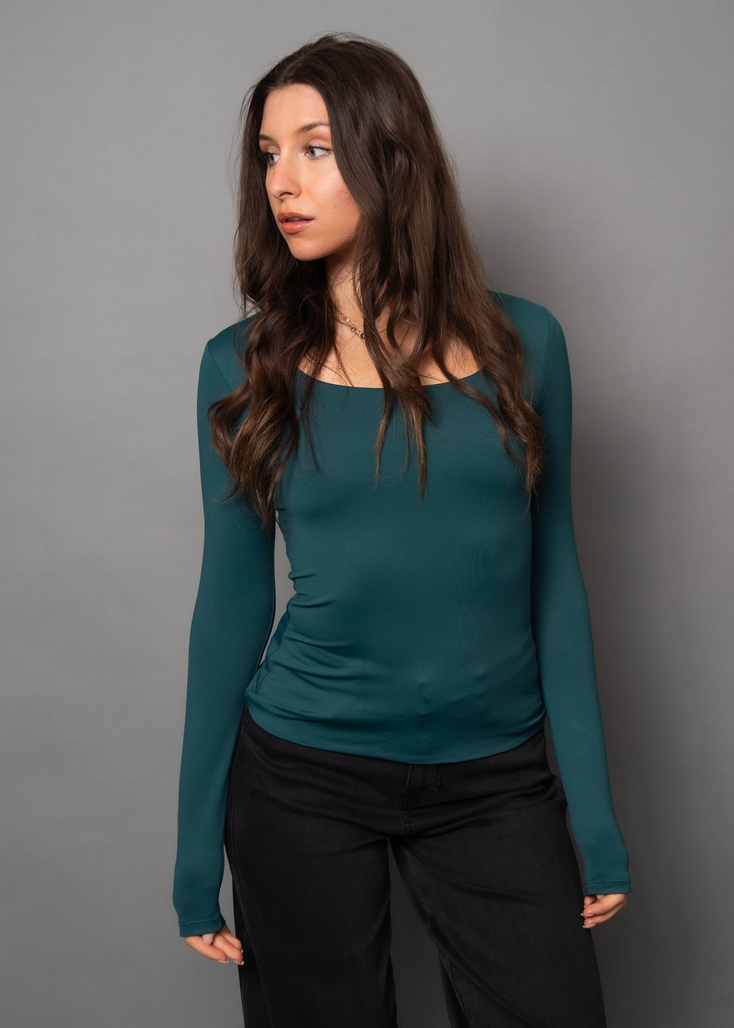 RD STYLE SECOND SKIN SCOOP NECK TOP - HUNTER GREEN