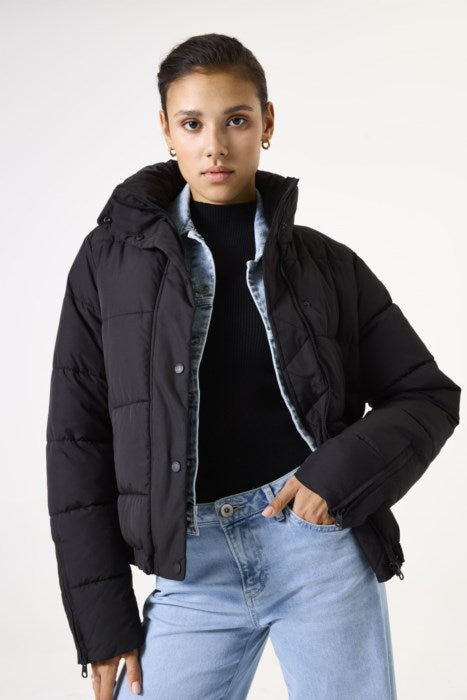 GARCIA SHORT OUTERWEAR - BLACK