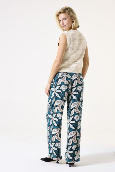 GARCIA SLEEVELESS KNIT CARDIGAN - CREAM