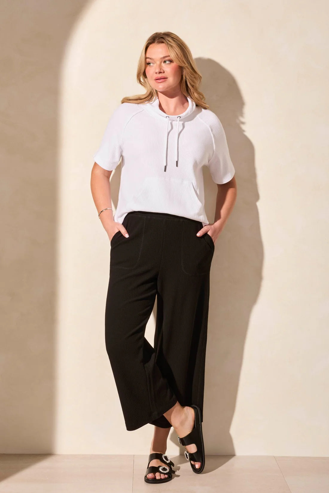 TRIBAL TEXTURED PULL ON CROP - BLACK