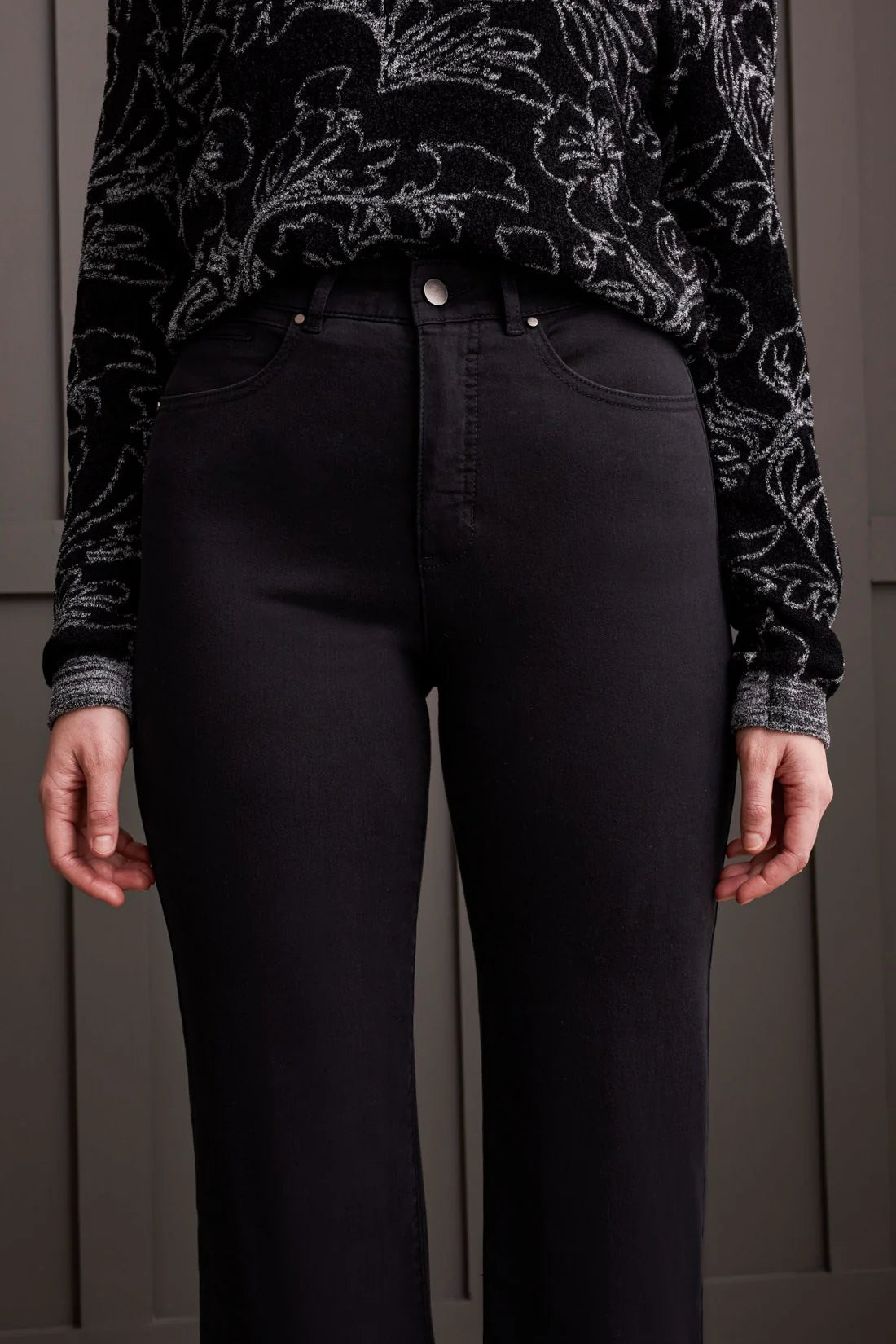 TRIBAL FLY FRONT WIDE LEG PANT - BLACK