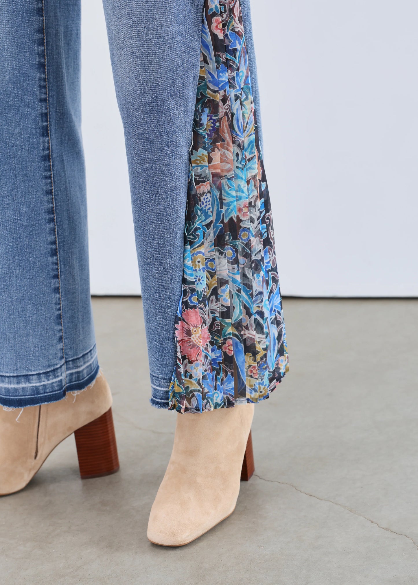 FDJ OLIVIA WIDE ANKLE WITH PRINT INSERT - MEDIUM WASH