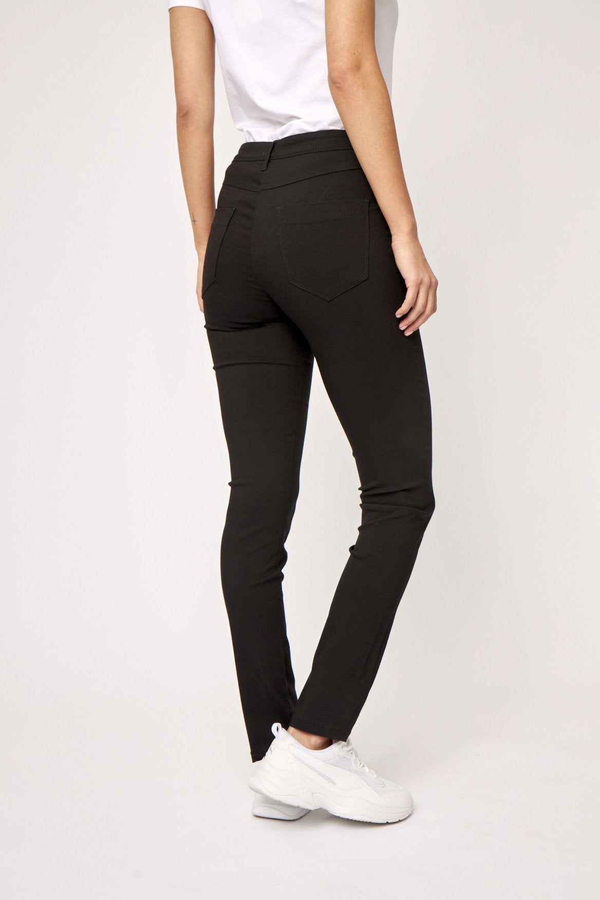 SOYACONCEPT LILLY SKINNY LEG PANT - BLACK - Vi-Leen's Fashions