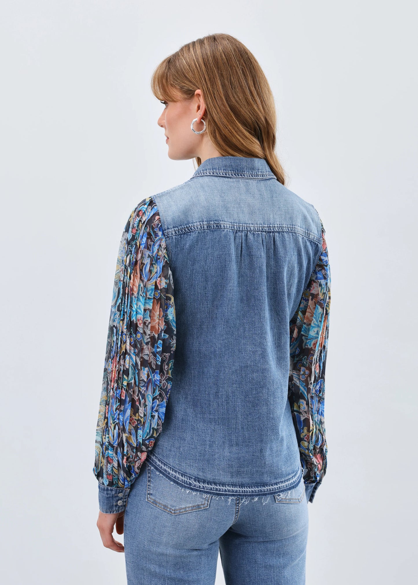 FDJ PLEATED SLEEVE CHAMBRAY SHIRT