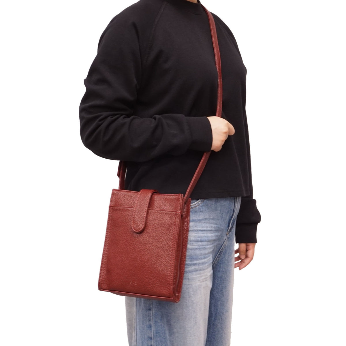 COLIN CROSSBODY - COGNAC