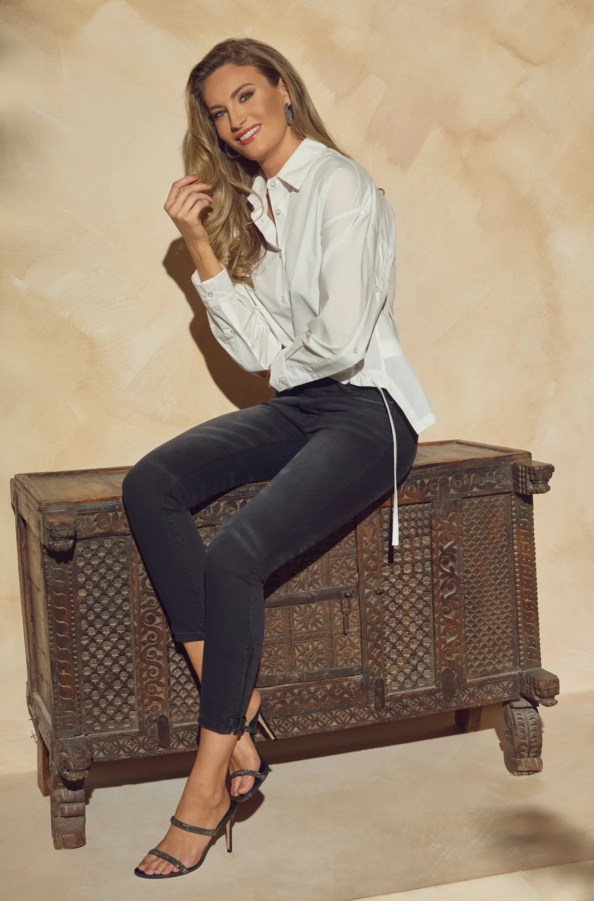 FRANK LYMAN HI LOW BUTTON UP BLOUSE - WHITE - Vi-Leen's Fashions