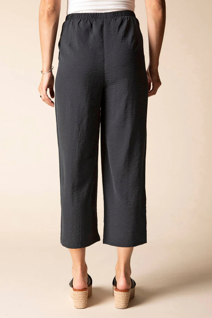 HABITAT SHIRRED CROPPED PANT - BLACK