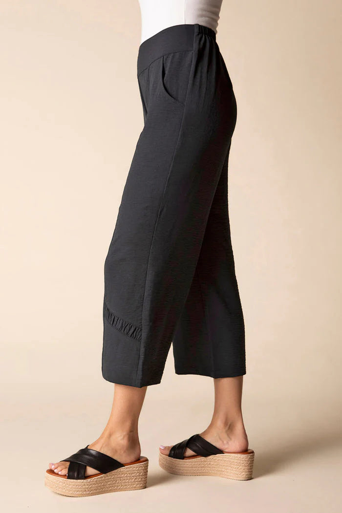 HABITAT SHIRRED CROPPED PANT - BLACK