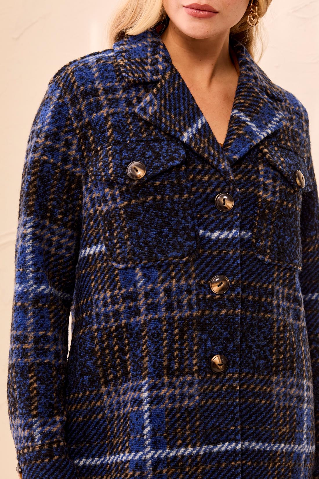 TRIBAL PLAID NOTCH COLLAR SHACKET
