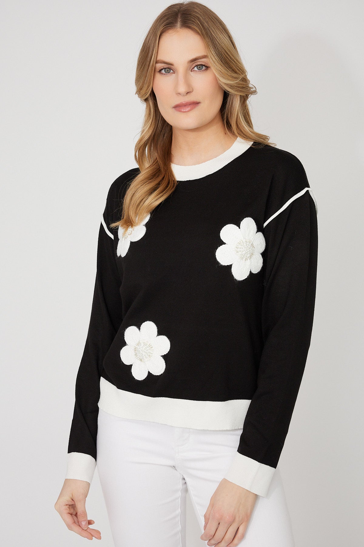 FRANK LYMAN FLOWER SWEATER - BLACK/WHITE