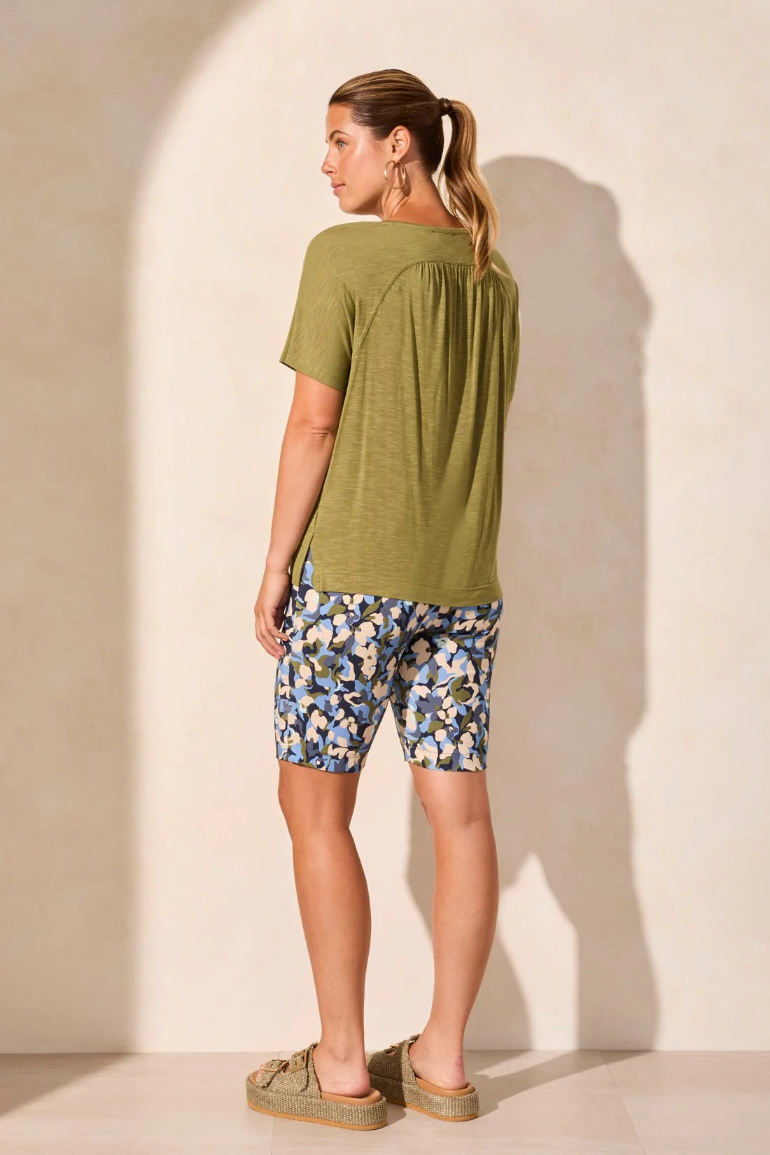 TRIBAL BACK SHIRRED CREW NECK TOP - LODEN