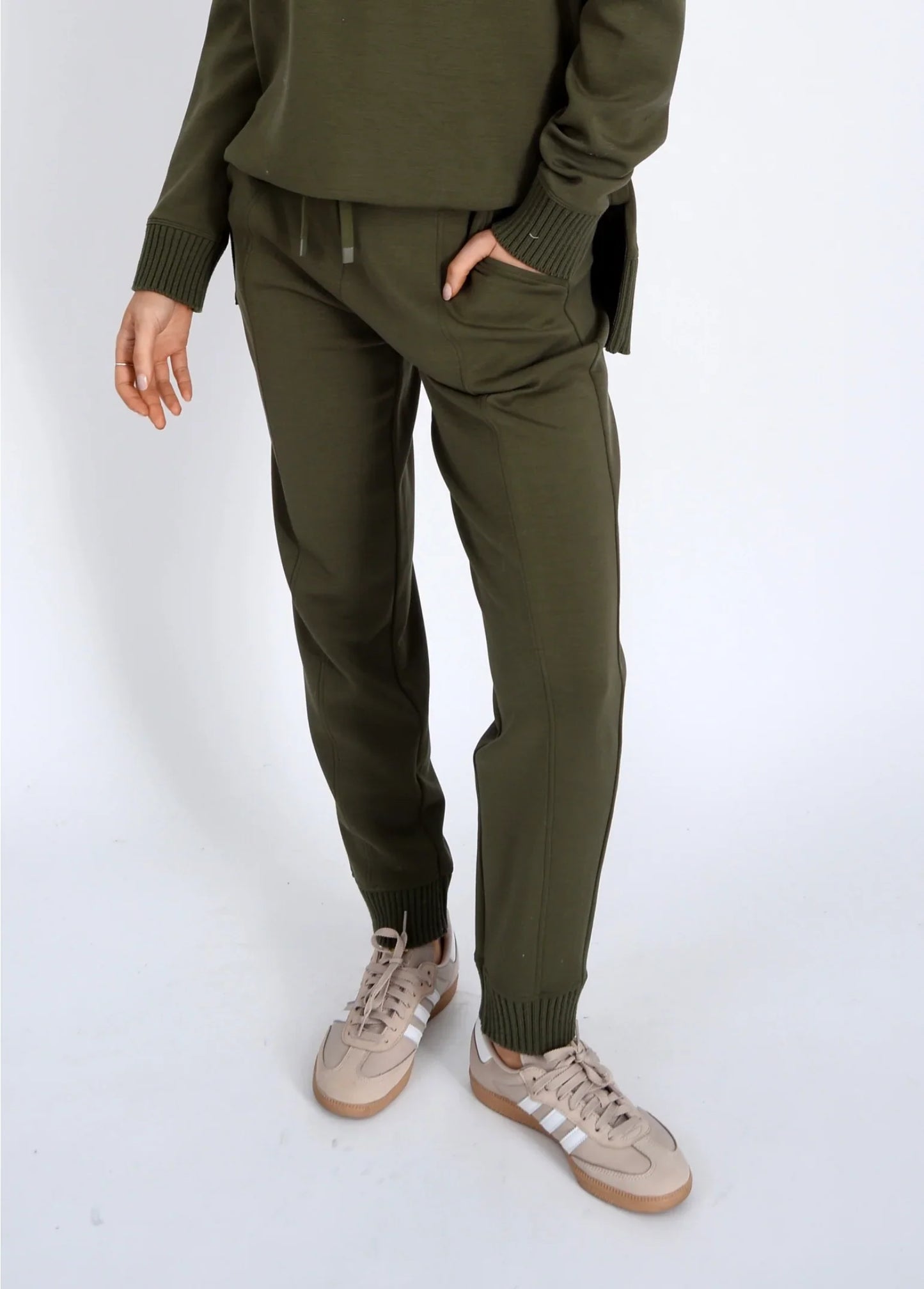 RD STYLE JOSELLE SOFT KNIT PULL ON JOGGER - OLIVE