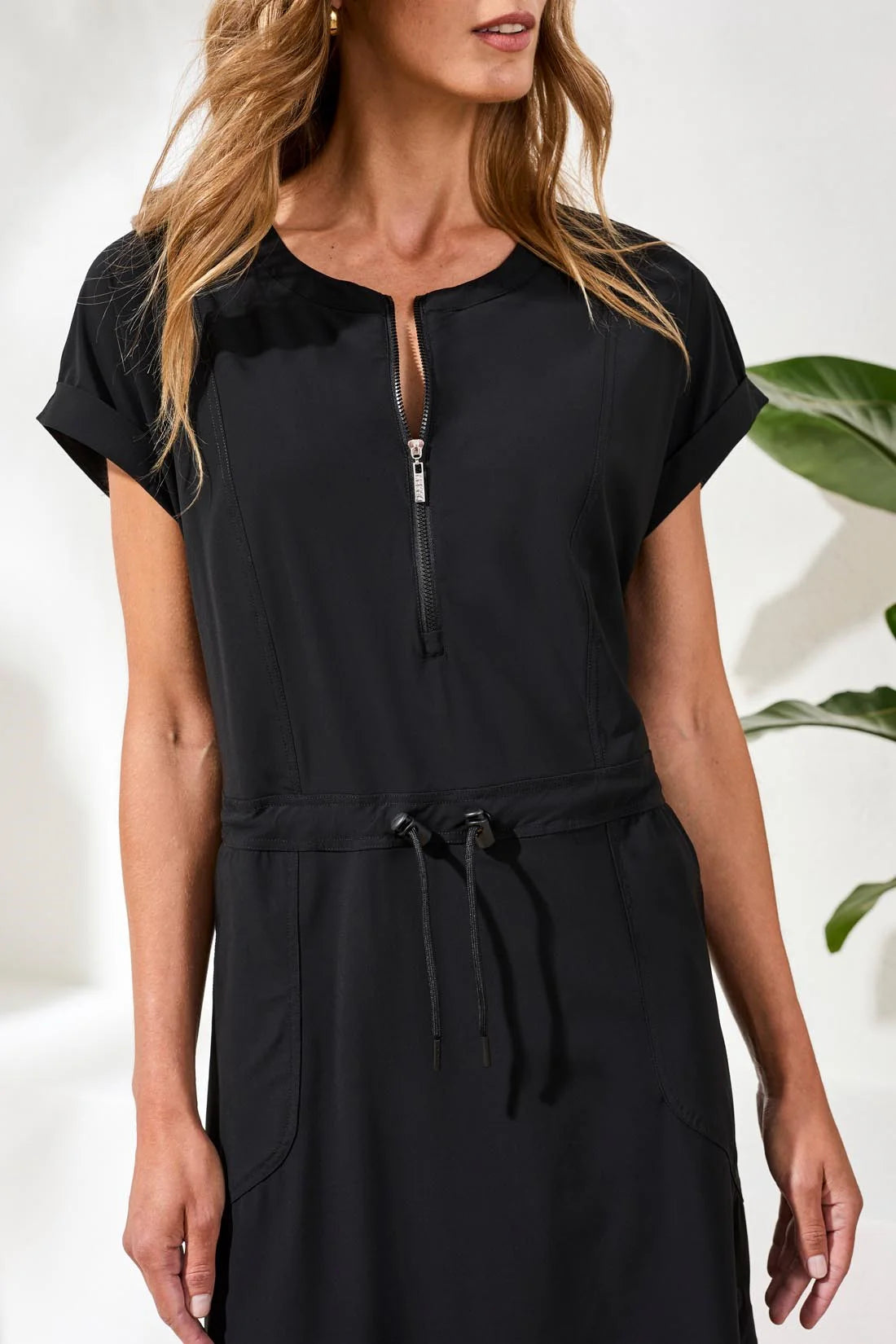 TRIBAL ZIP DRESS WITH DRAWCORD - BLACK