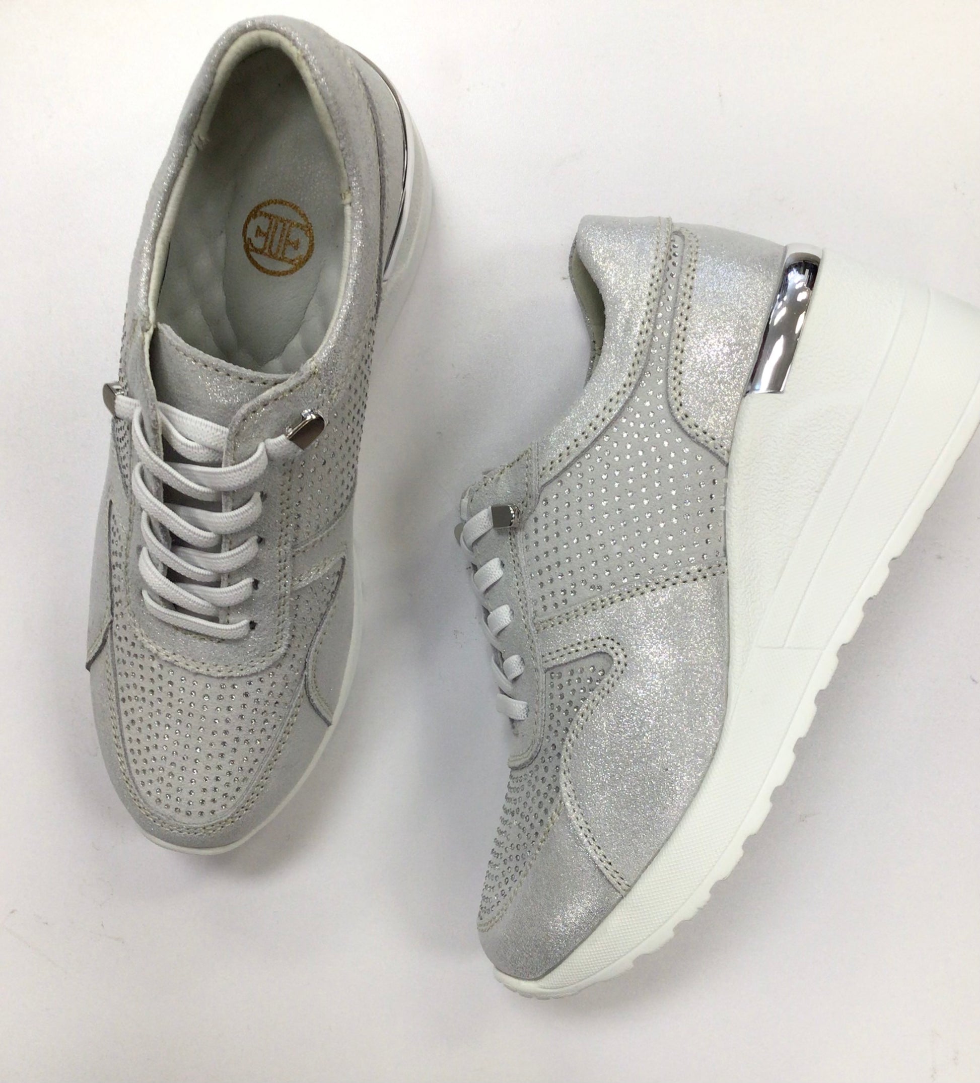 LITTLE EMPRESSES SHIMMERY SNEAKER - SILVER - Vi-Leen's Fashions