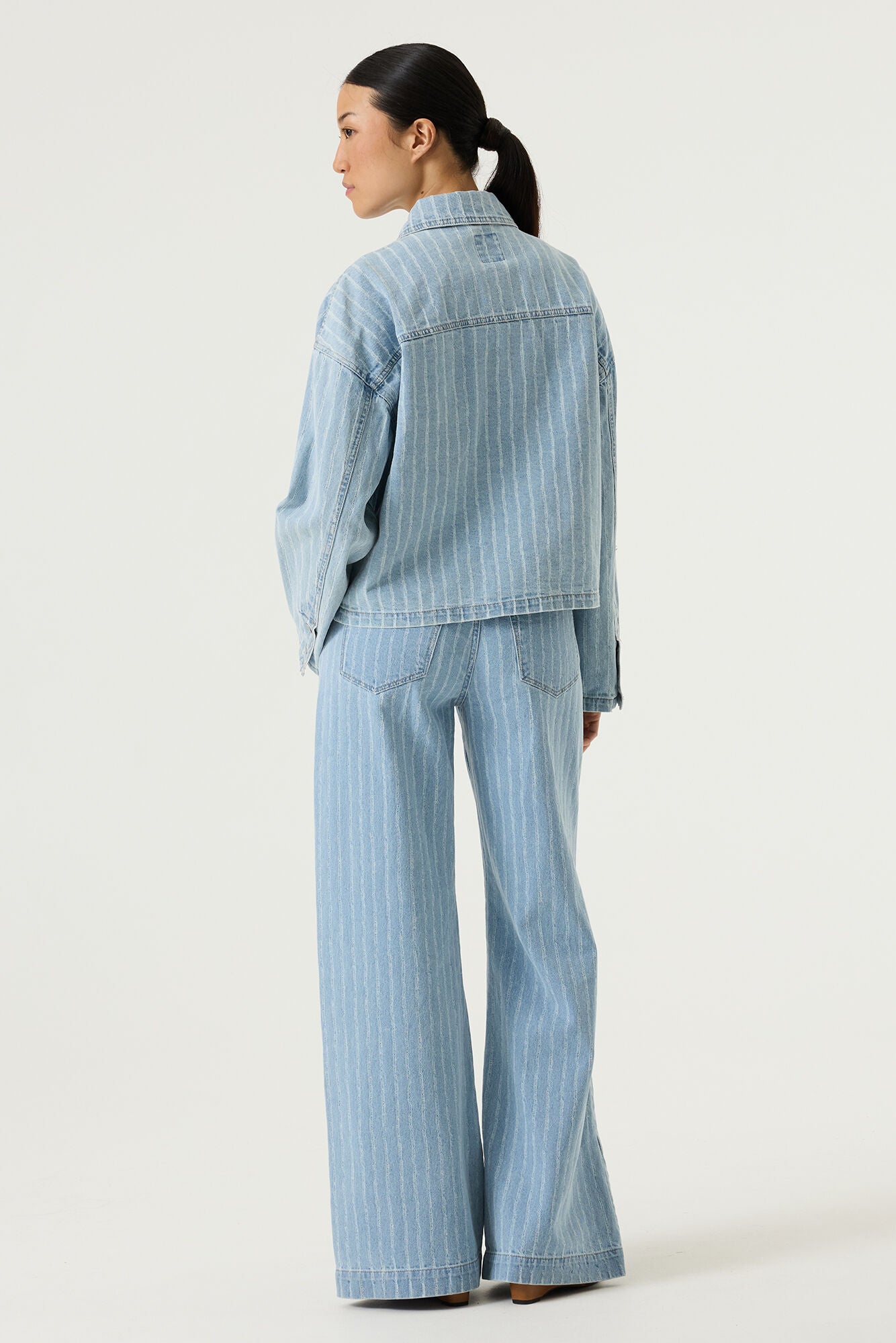GARCIA BOXY DENIM JACKET - Vi-Leen's Fashions