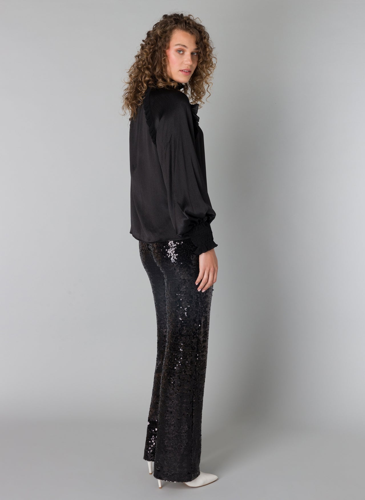 YEST PALMA RUFFLED NECKLINE TOP - BLACK - Vi-Leen's Fashions