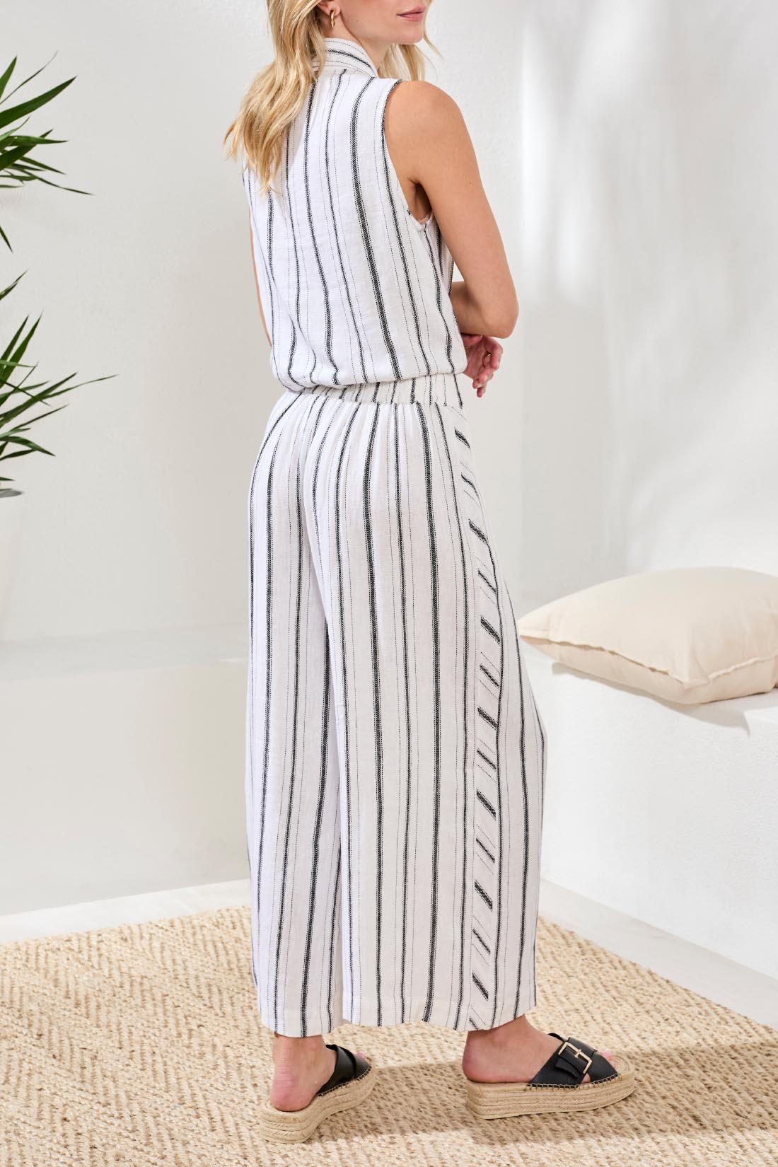 TRIBAL CROP PULL ON FLOWY WIDE LEG TROUSER - WHITE/BLACK - Vi-Leen's Fashions