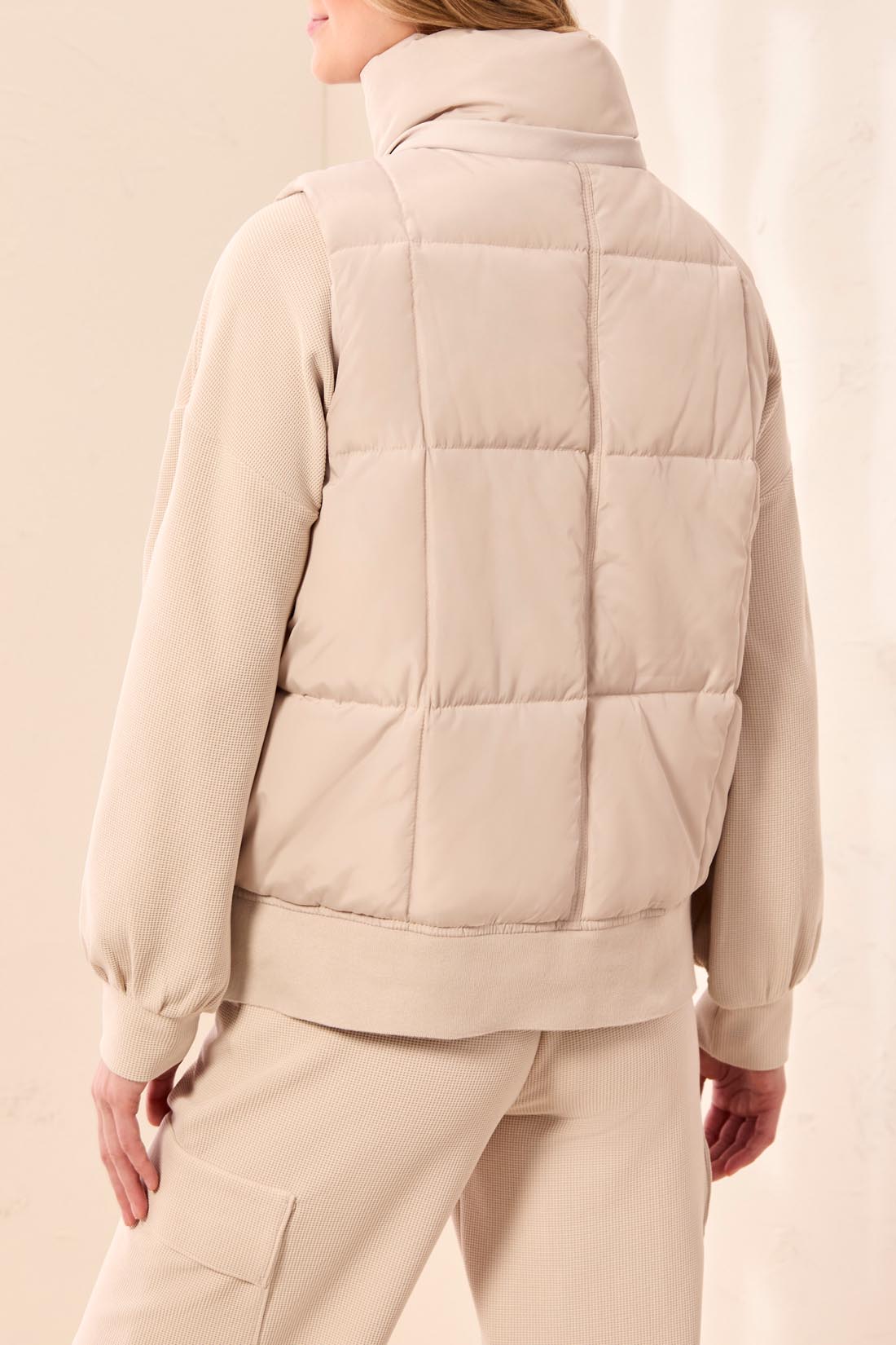 TRIBAL QUILTED VEST WITH REMOVABLE HOOD - SAND