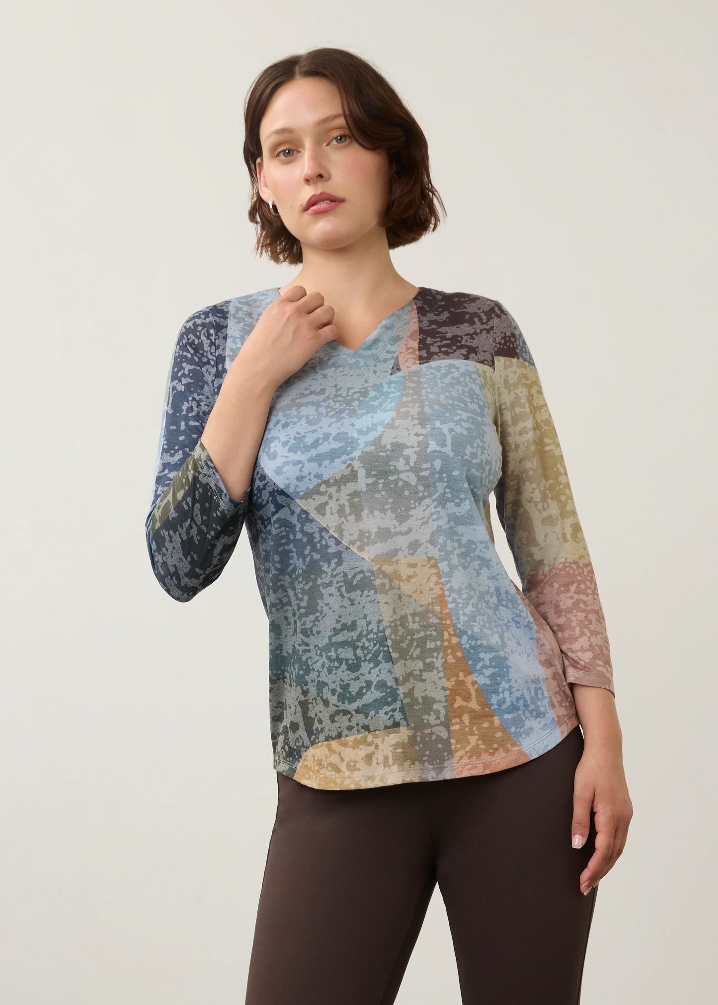 FDJ NOTCH NECK TOP - WARNER