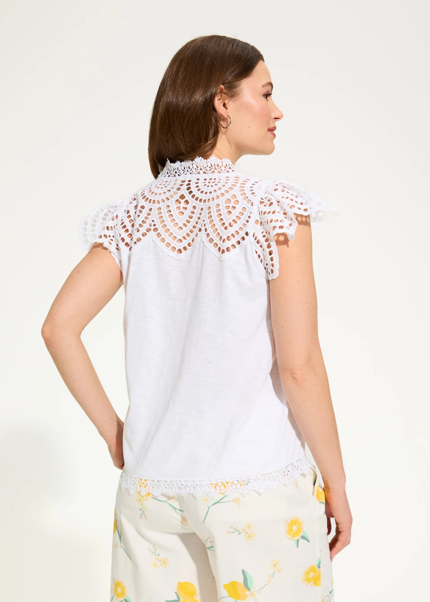FDJ FLUTTER SLEEVE EYELET TOP - WHITE