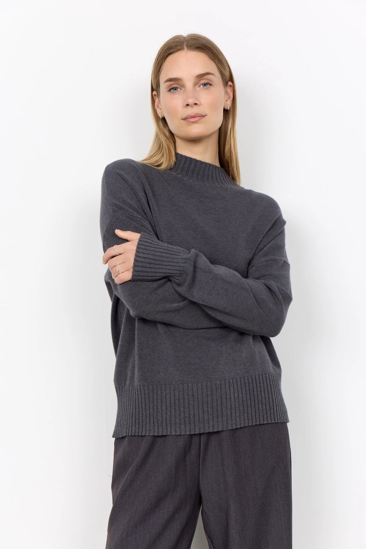 SOYACONCEPT KANITA SWEATER - DARK EARTH