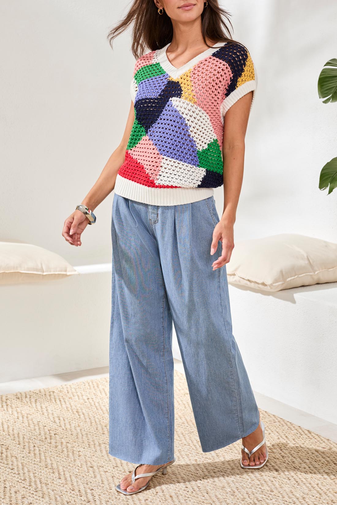 TRIBAL V-NECK SWEATER - Vi-Leen's Fashions
