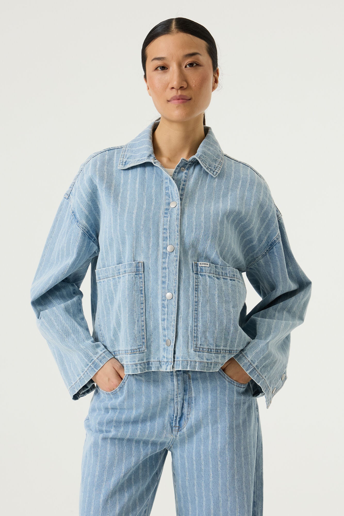 GARCIA BOXY DENIM JACKET - Vi-Leen's Fashions