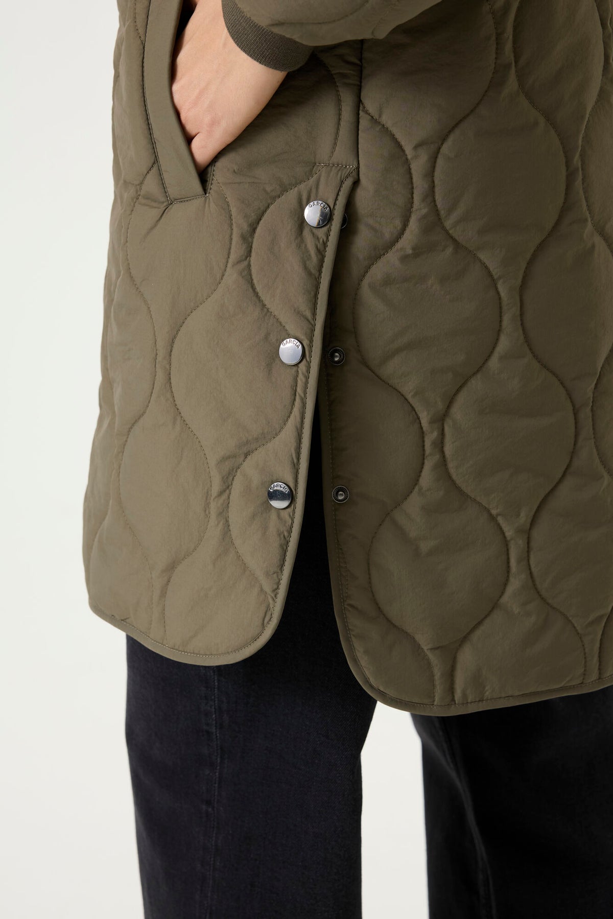 GARCIA OUTERWEAR - MIDNIGHT OLIVE
