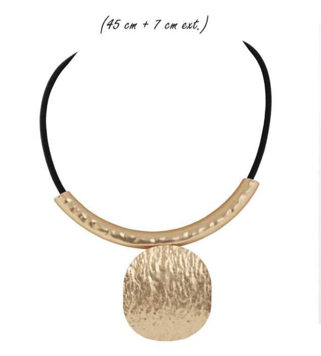 BLACK GOLD PENDANT NECKLACE