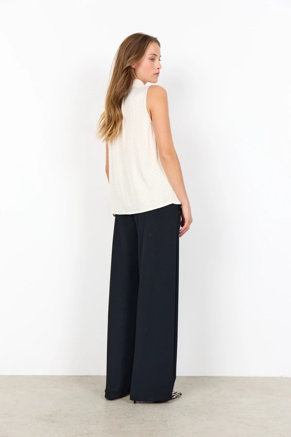 SOYACONCEPT ALAINE SLEEVELESS TOP - CREAM